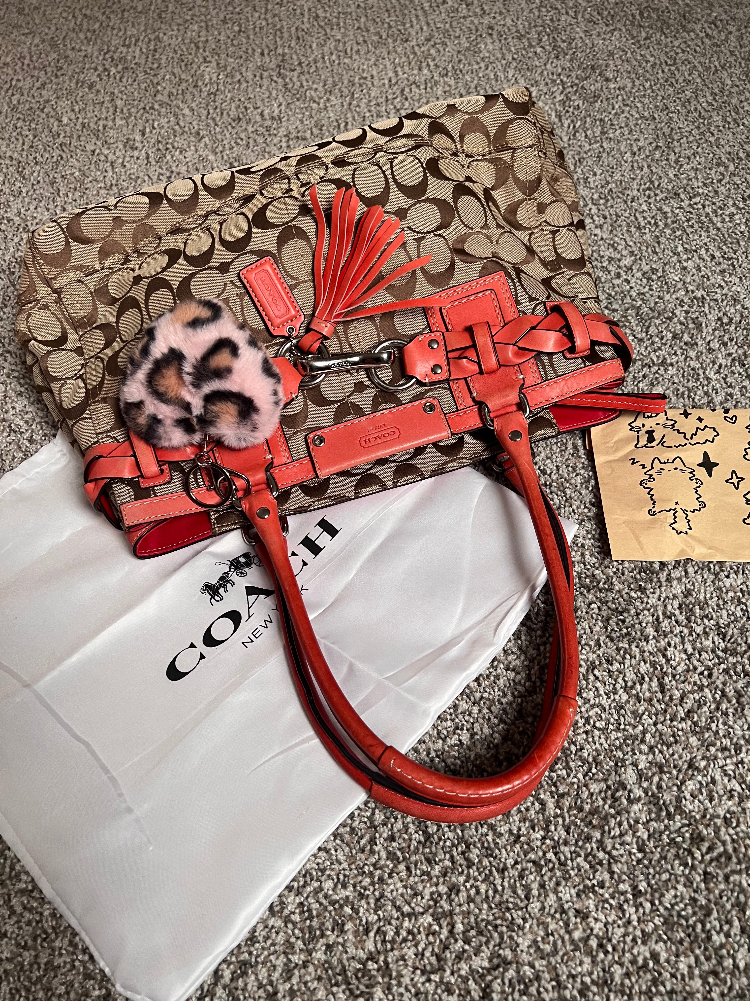 2000‘s Coach Hampton Signature Canvas Leather Bag