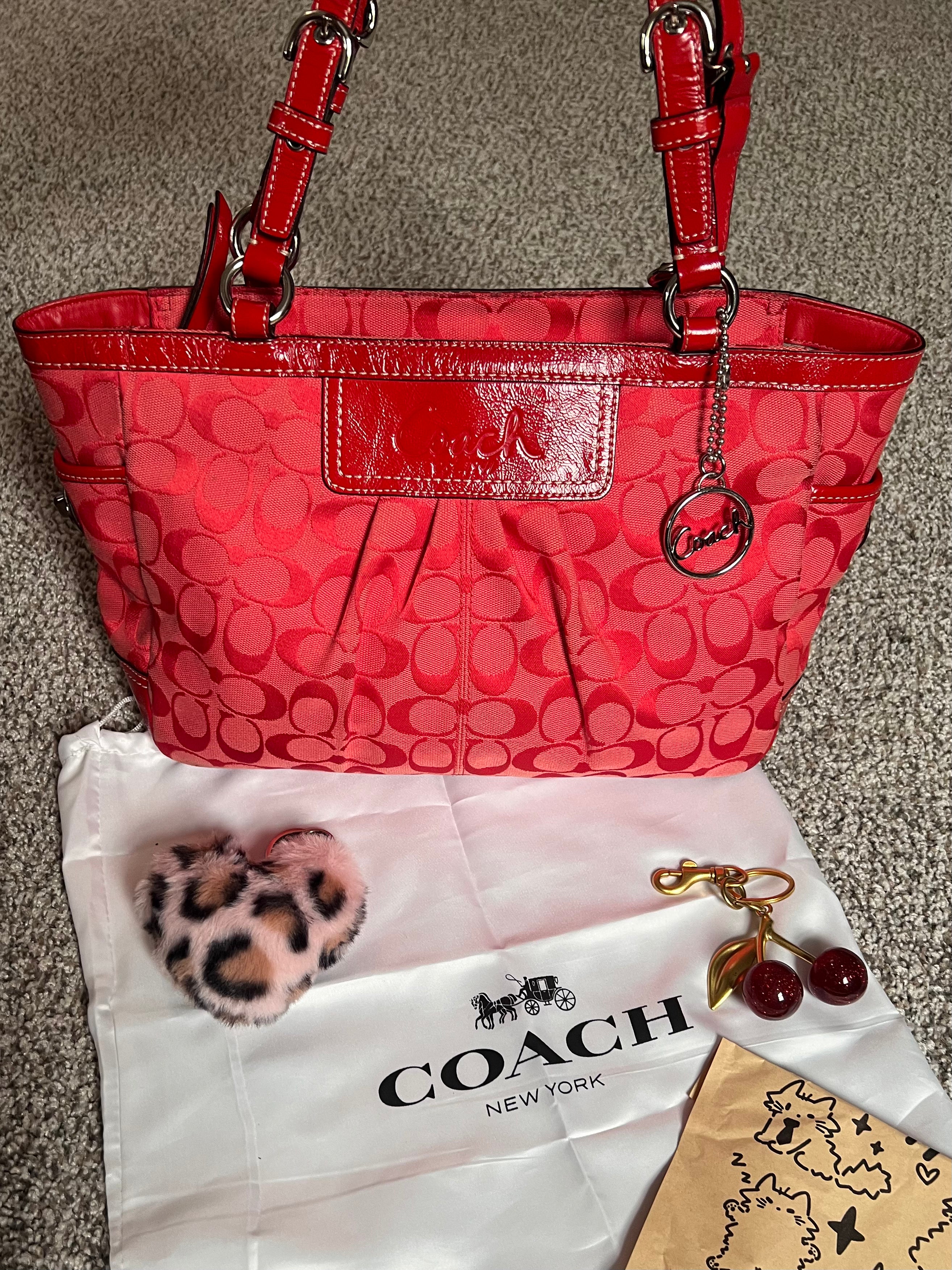 Coach Signature Gallery Tote Canvas Shoulder Bag