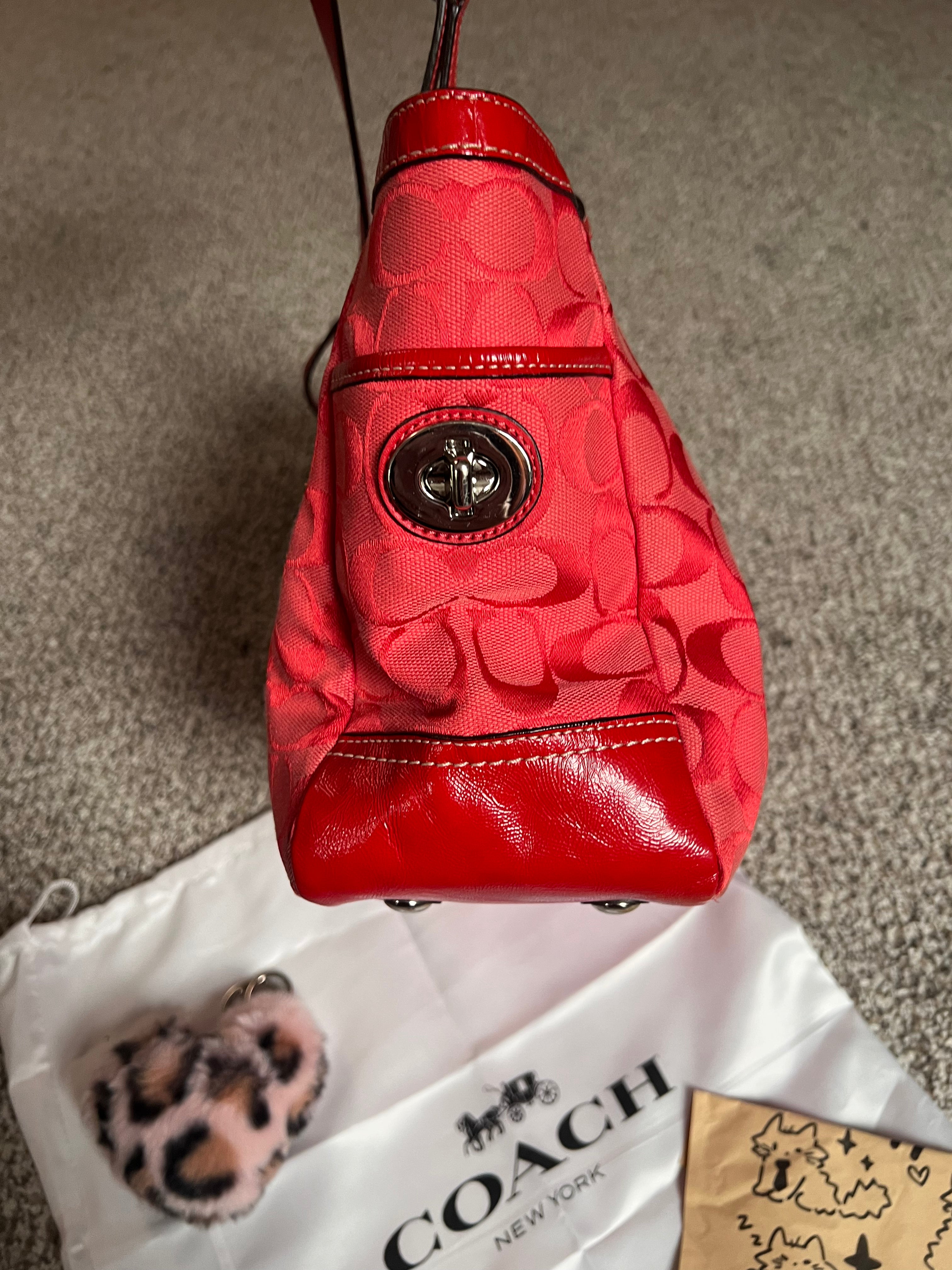 Coach Signature Gallery Tote Canvas Shoulder Bag