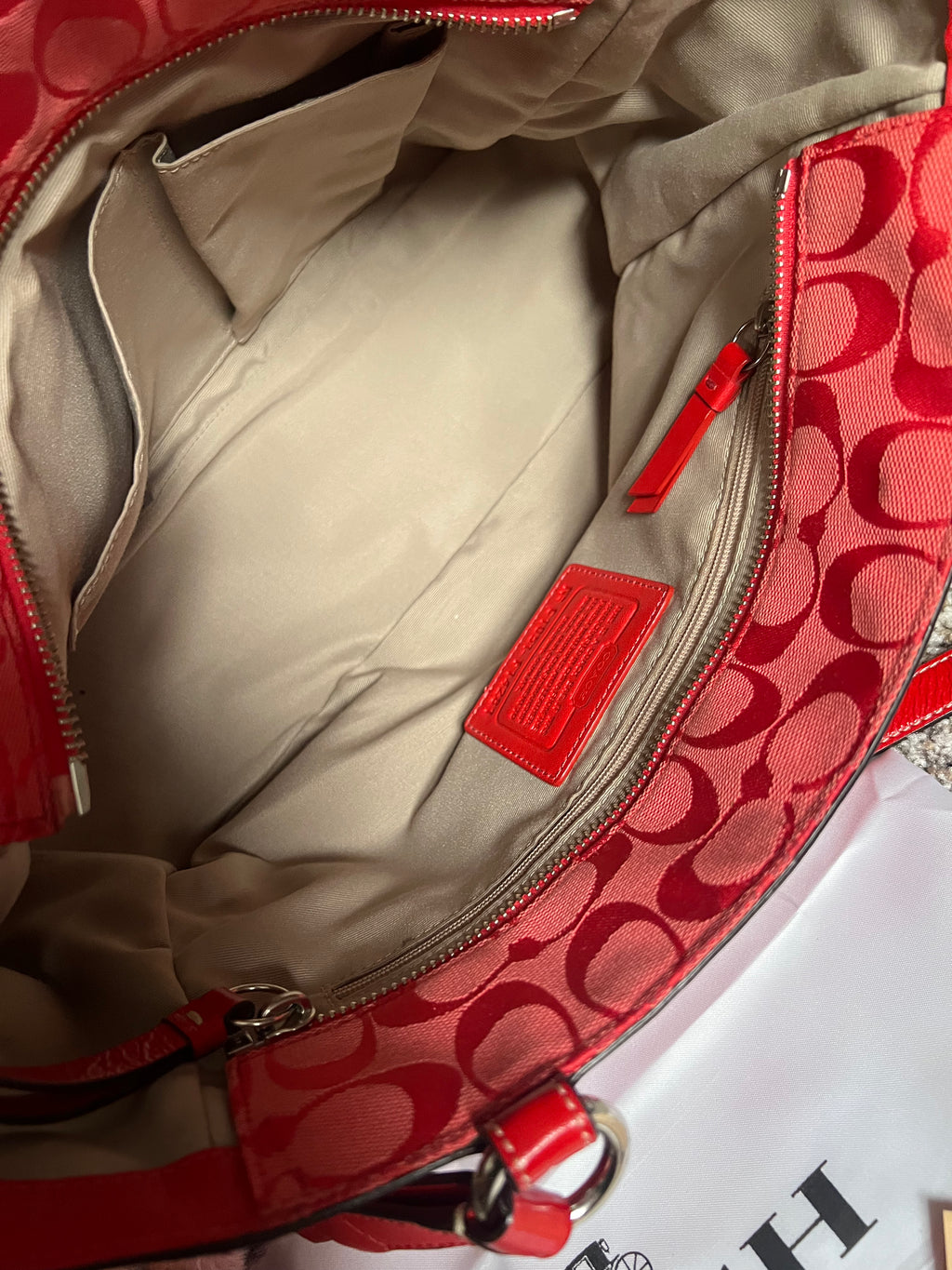 Coach Signature Gallery Tote Canvas Shoulder Bag